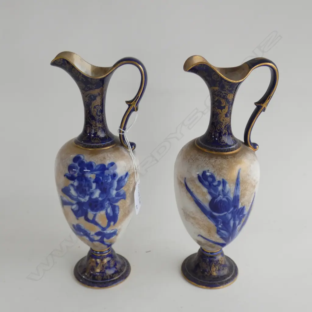PR DOULTON BURSLEM BLUE IRIS VASES H.270mm Image 1++