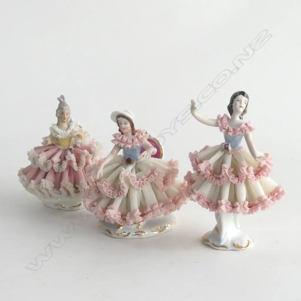 3 DRESDEN FIGURINES H.130mm Image 1++