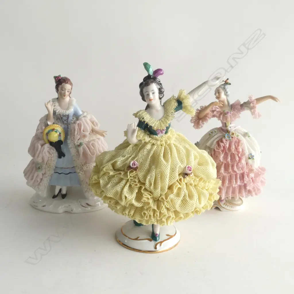 3 DRESDEN FIGURINES H.160mm SOME FAULTS Image 1++
