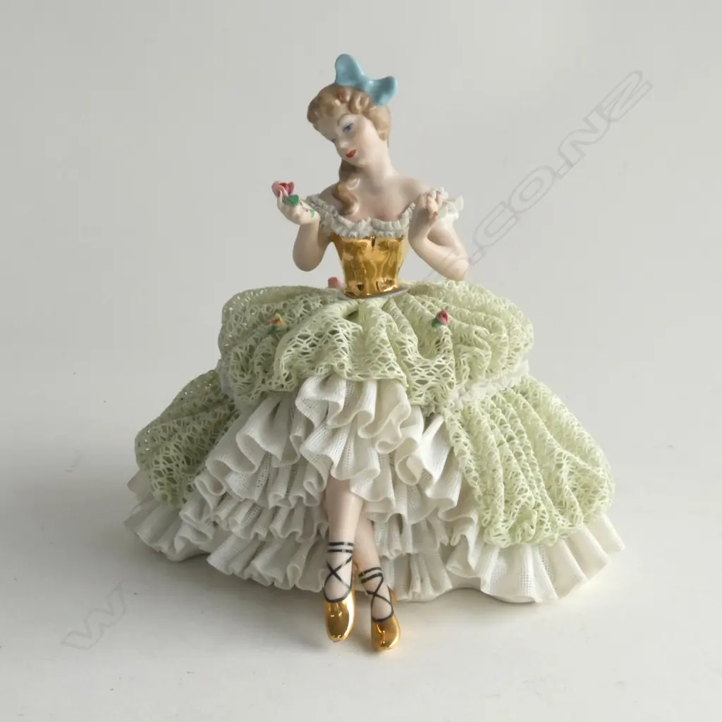 DRESDEN FIGURINE; LADY IN GREEN DRESS H.170mm Image 1++