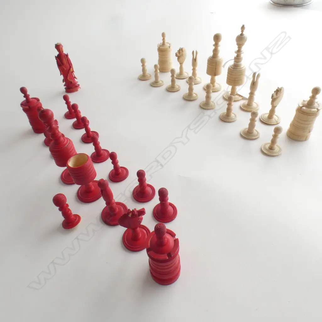 BONE CHESS SET; RED & UNDYED BONE AF... Image 1++