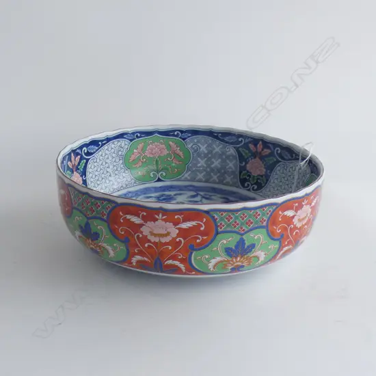 JAPANESE KUTANI BOWL FINELY DECORATIVE Dia.250mm