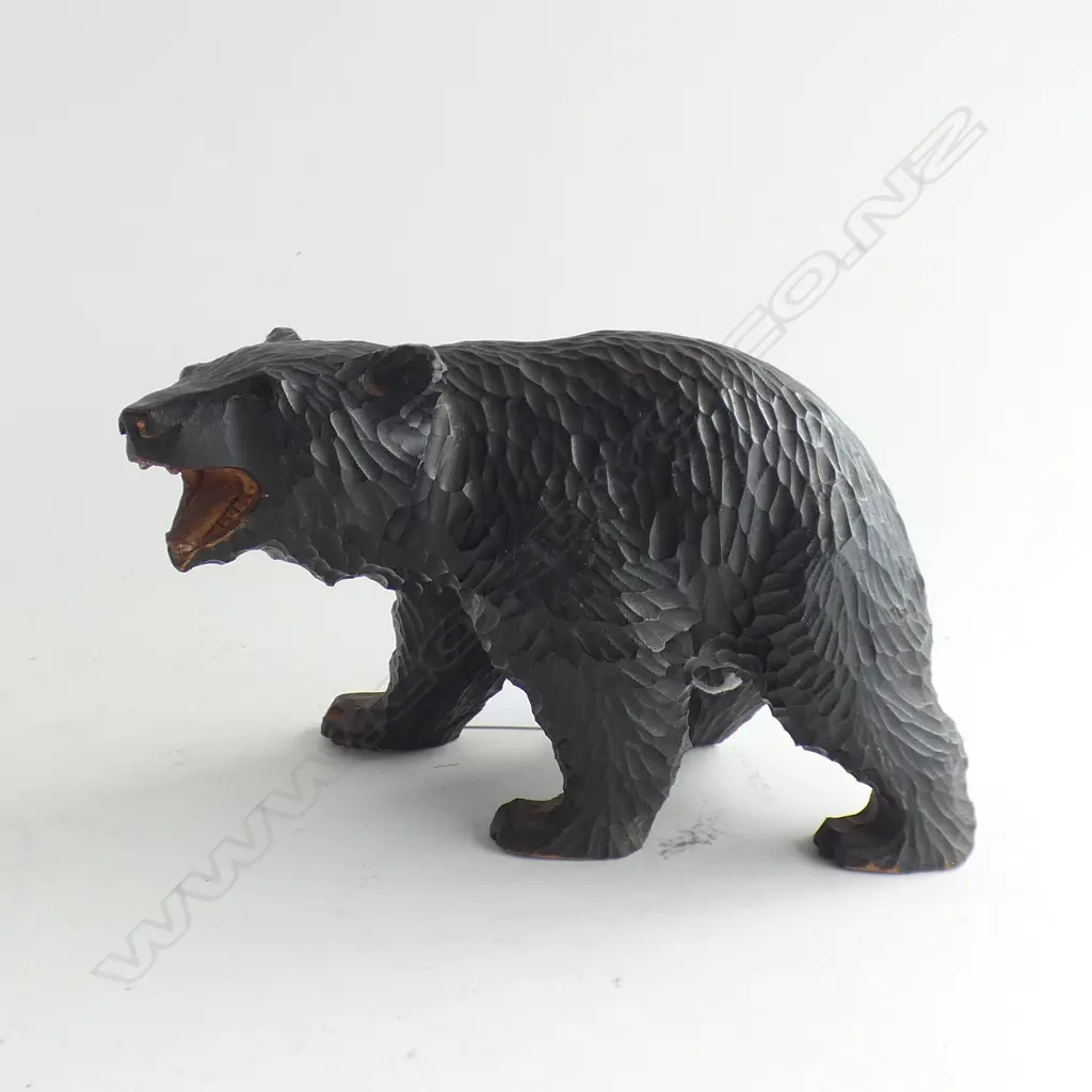 WOODEN HOKKAIDO AINU BEAR  Image 1++