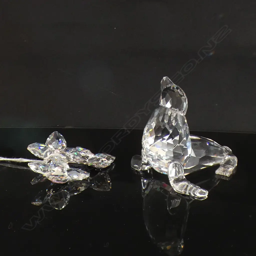 SWAROVSKI CRYSTAL SEAL FIGURE L 70MM & 3 FLOWERS (DIA65MM) BOTH IN ORIGINAL BOXES W SLEEVES Image 1++