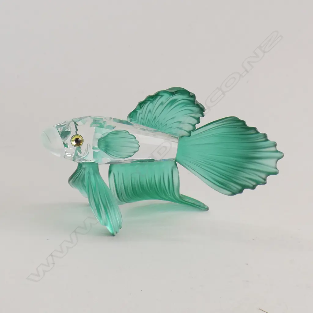 SWAROVSKI CRYSTAL GREEN SIAMESE FIGHTING FISH L 80MM - IN ORIGINAL BOX  Image 1++