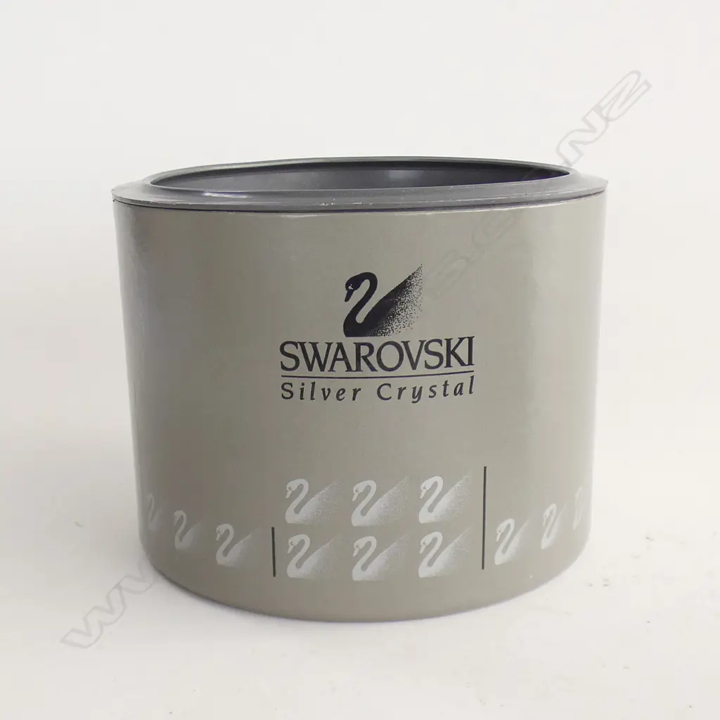 SWAROVSKI CRYSTAL GREEN SIAMESE FIGHTING FISH L 80MM - IN ORIGINAL BOX  Image 1++