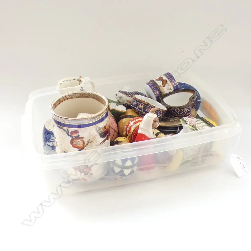 ASST. TRINKET BOXES, PIN DISHES ETC Image 1++