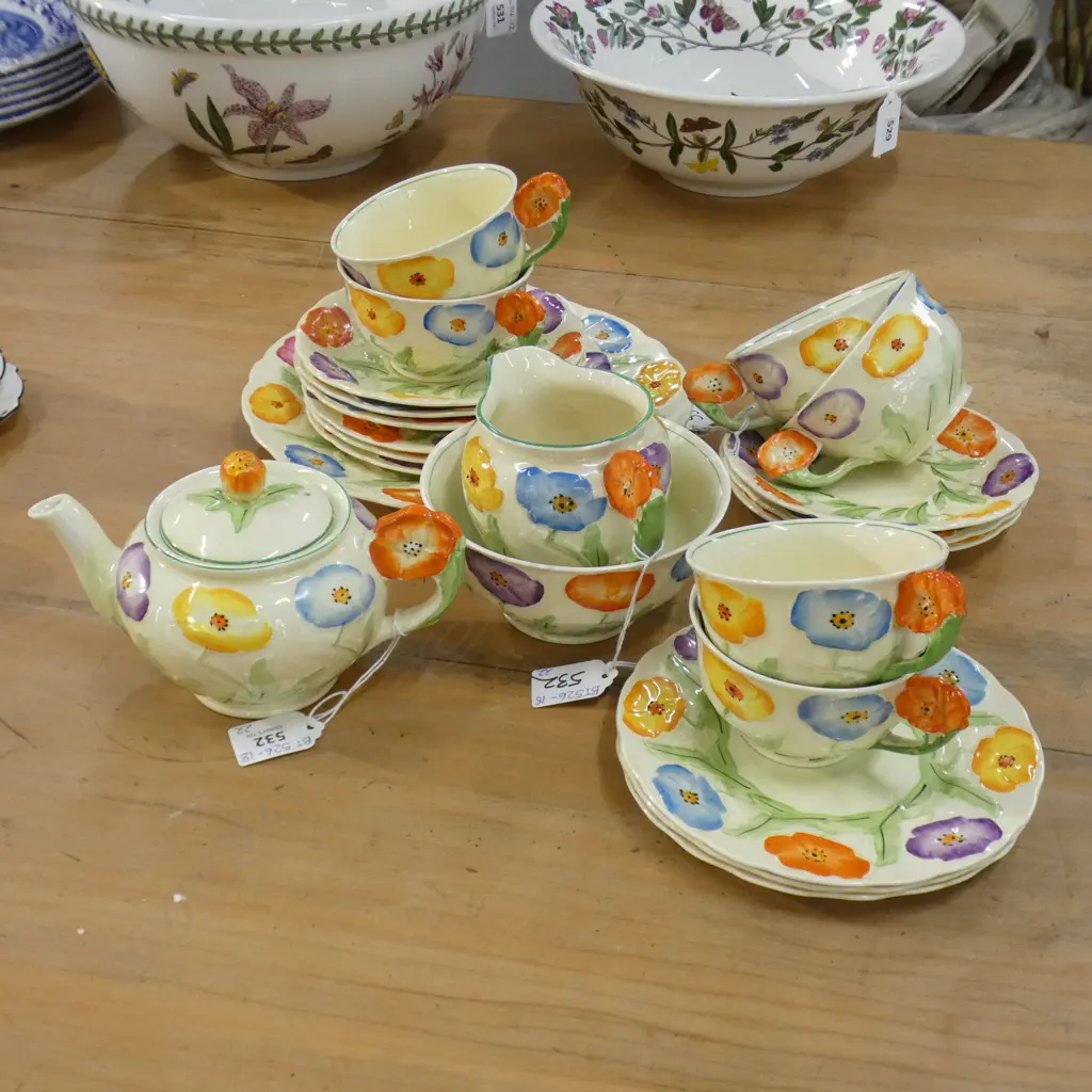 ART DECO GRINDLEY 22 PC TEASET; MULTI COLOURED POPPY PATTERN / POPPY HANDLES - 6 TRIOS, TEAPOT, CAKE PLATE, JUG & BOWL Image 1++