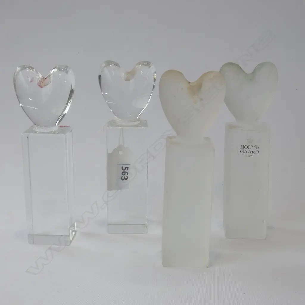 4 HOLME GAARD TAPER CANDLESTICKS 2 FROSTED 2 PLAIN HEART SHAPED TOPS 130MM H Image 1++