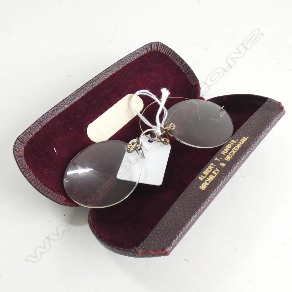 PR ANTIQUE SPECTACLES a/f Image 1++