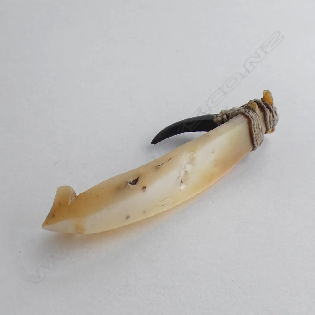 OLD SOLOMON ISLANDS FISH HOOK MOP & HORN BARB L.63mm Image 1++