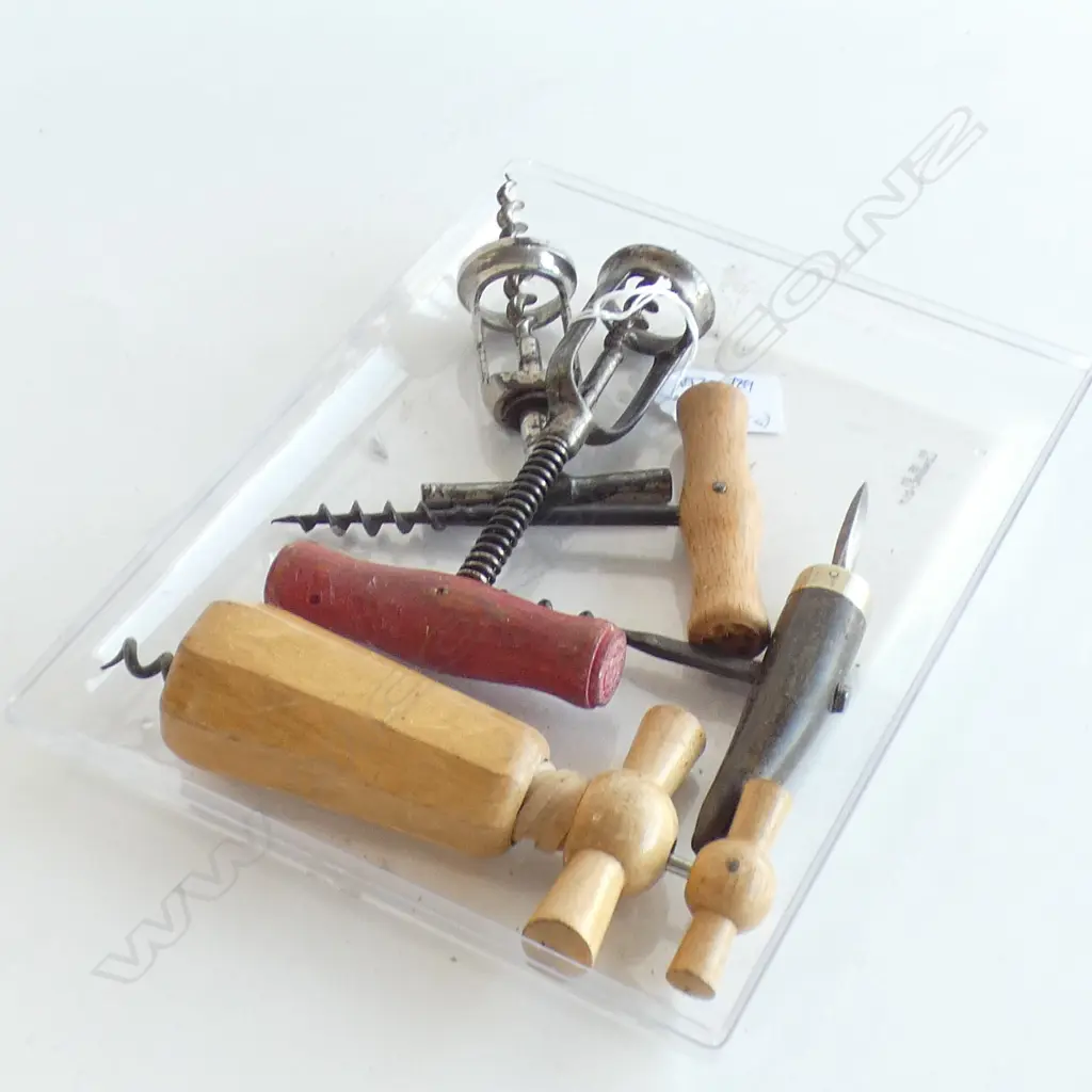 5 ANTQUE & VINTAGE CORKSCREWS/SPRING LOADED/HORN ETC Image 1++
