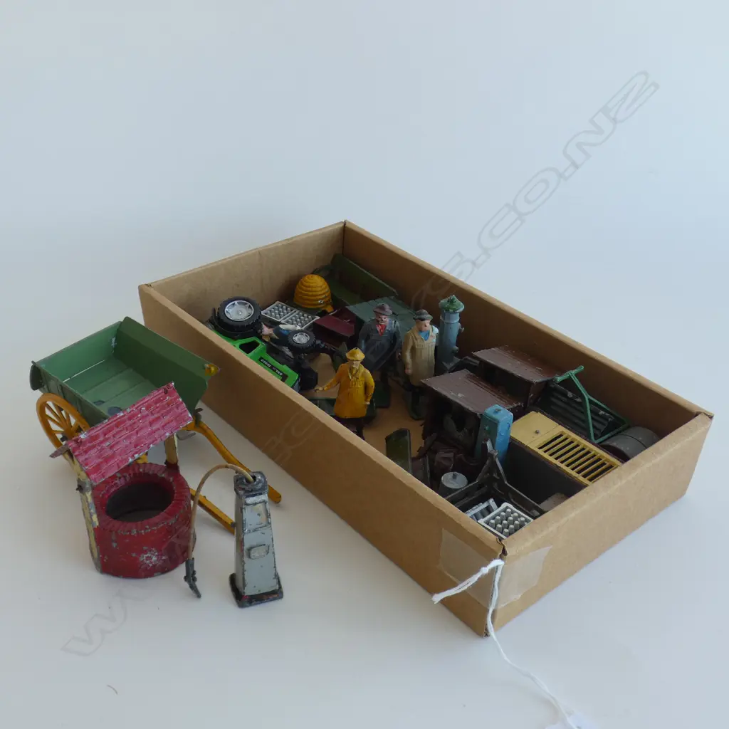 ASST. VINTAGE BRITONS LEAD TOY FARM EQUIPTMENT ETC Image 1++
