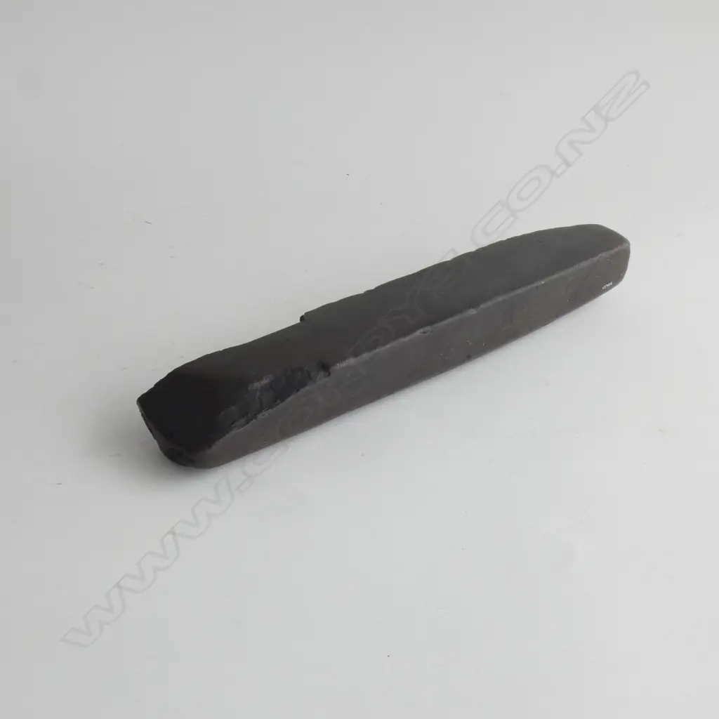 Y21425 LARGE LONG TOKI (STONE ADZE) L.300mm Image 1++