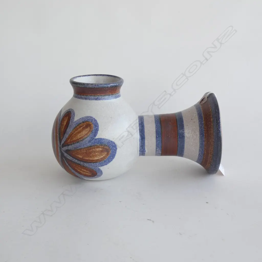 ANNEKE BORREN POTTERY WALL VASE L.170mm Image 1++