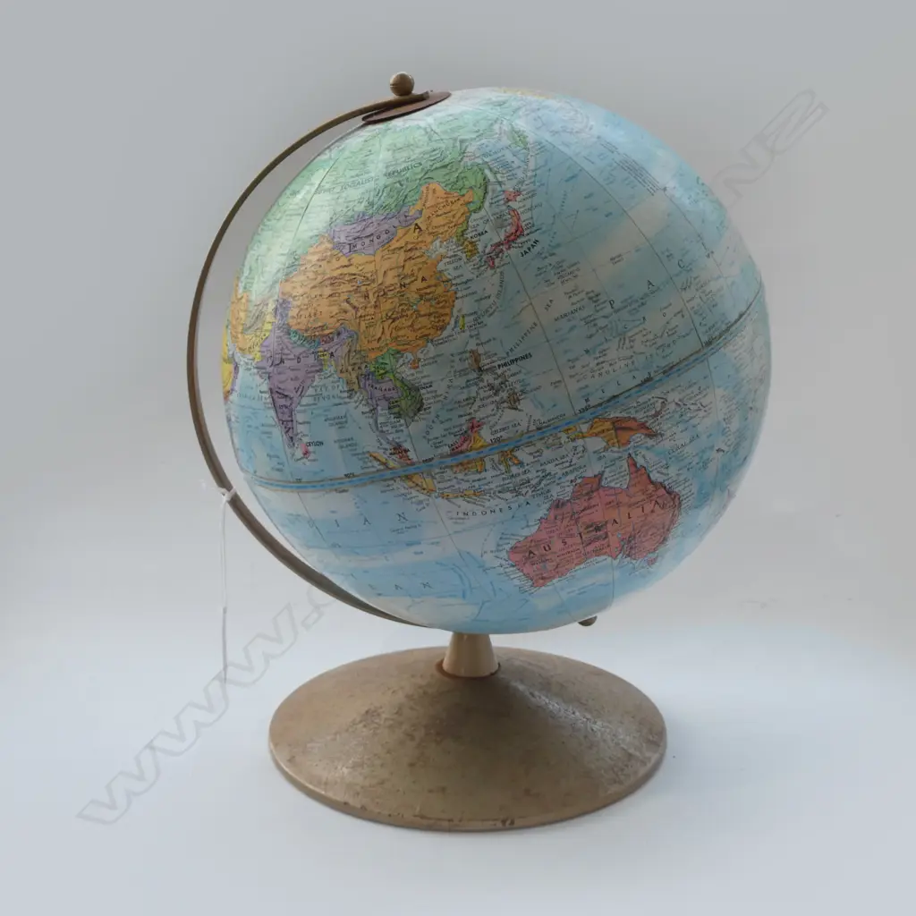 GLOBE H.320mm Image 1++