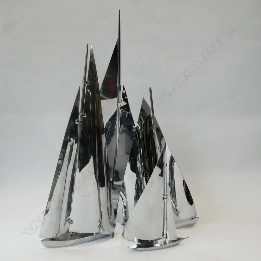 4 GRADUATED CHROME YACHTS - TALLEST H 375MM Image 1++