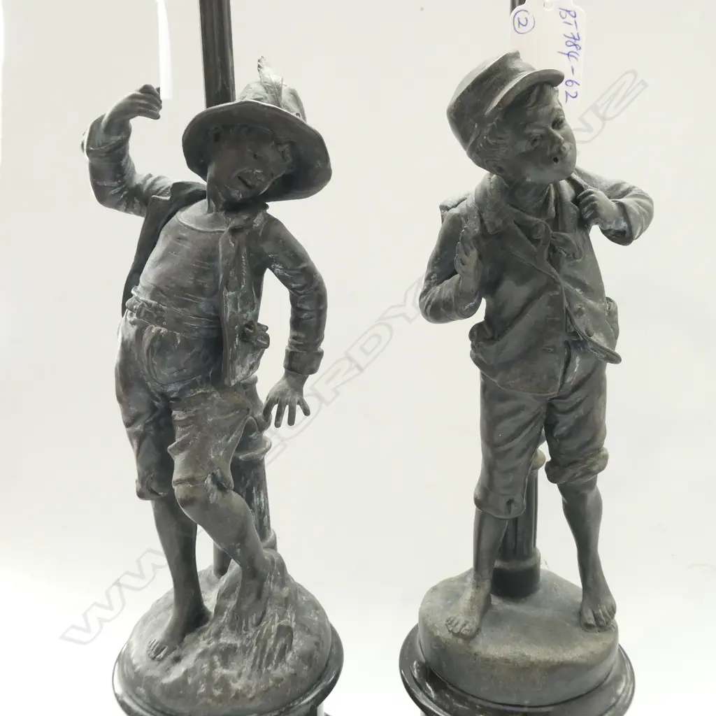 PAIR SPELTER FIGURAL LAMPS.DEPICTING A MESSAGE BOY AND POSTBOY BY A STREETLAMP 590MM HIGH SANS SHADES Image 1++