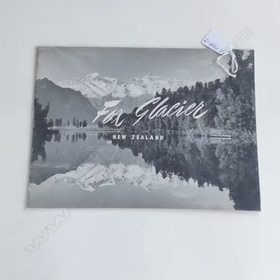 WHITES AVIATION BOOKLET 'FOX GLACIER NEW ZEALAND' 205 x 275mm.