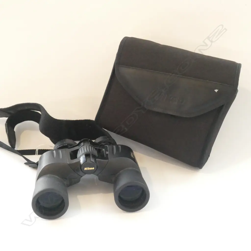 PR NIKON 'ACTION EX' BINOCULARS, CASED Image 1++