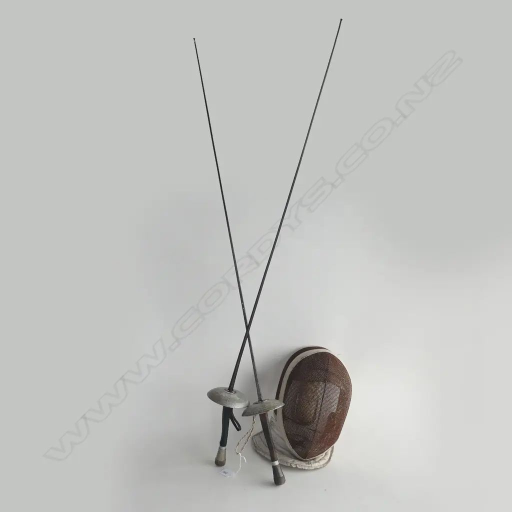 FENCING MASK & 2 SWORDS Image 1++