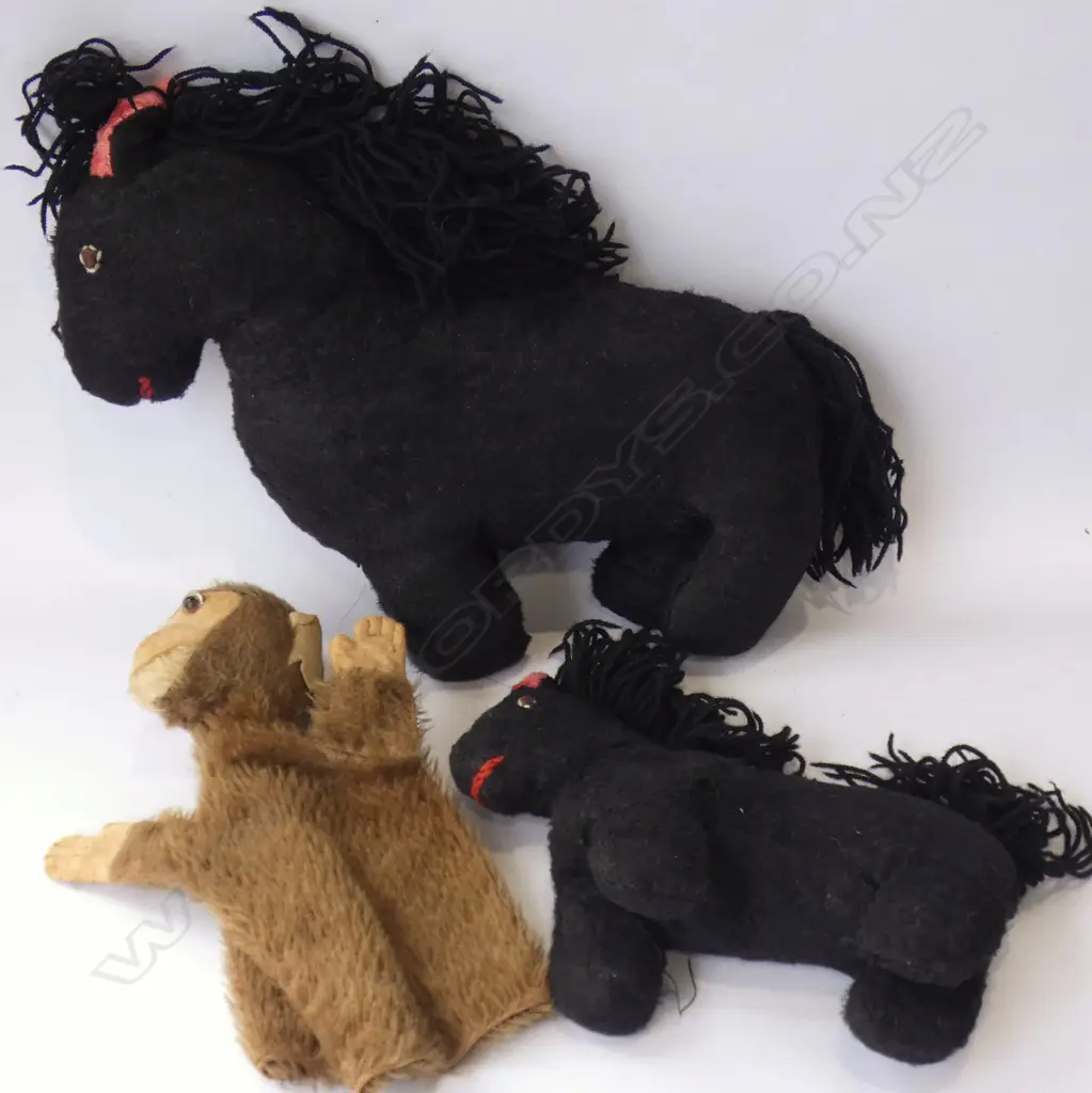 3 STIEFF TOYS: 2 HORSES AND MONKEY PUPPET Image 1++