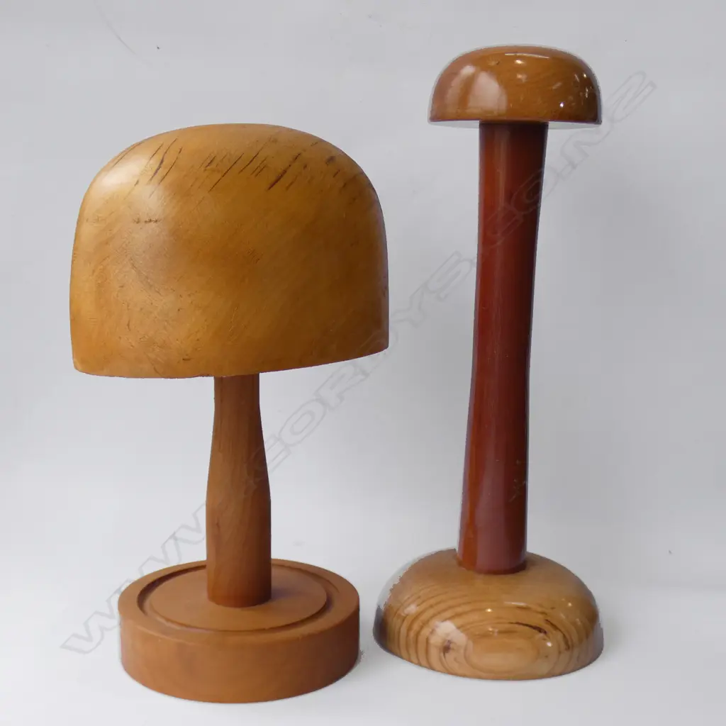 2 WOODEN HAT BLOCKS H.350mm Image 1++