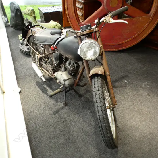 VINTAGE ROYAL ENFIELD MOTORCYCLE NOT REGISTERED OR WARRANTED