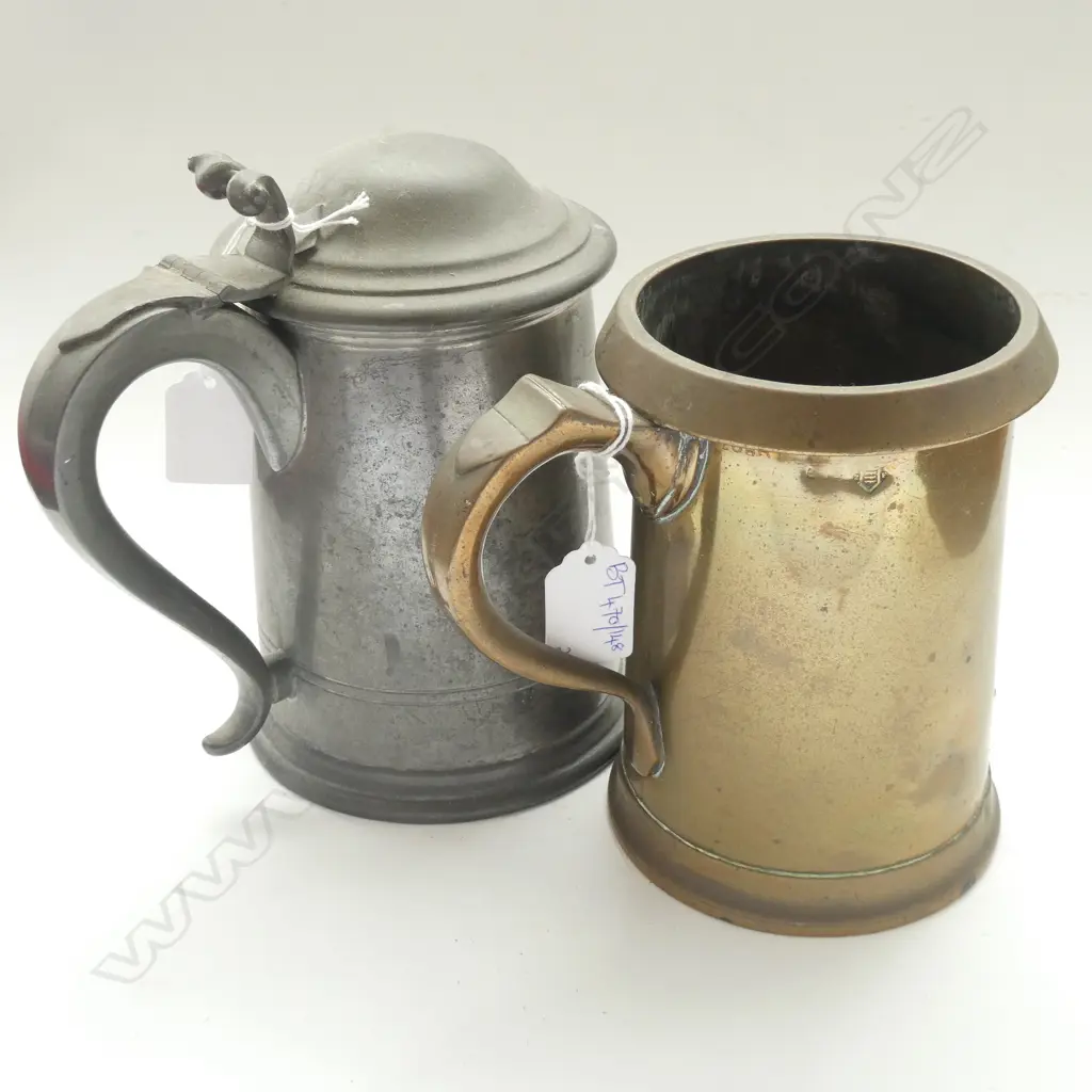 VICTORIAN BRASS QUART MUG & PEWTER TANKARD Image 1++