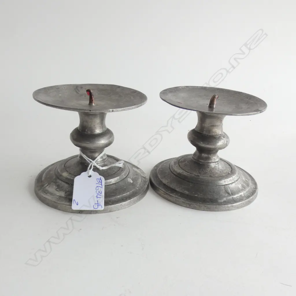 A PAIR OF PEWTER CANDLESTICK HOLDERS H 80MM   Image 1++