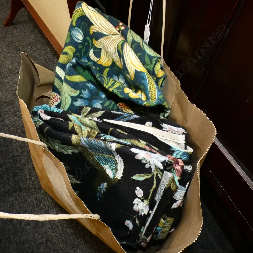 QUALITY SWEDISH CURTAIN FABRICS; 1 COMP SET &  SET WITH HANG TAGS C 1980'S - AS NEW Image 1++