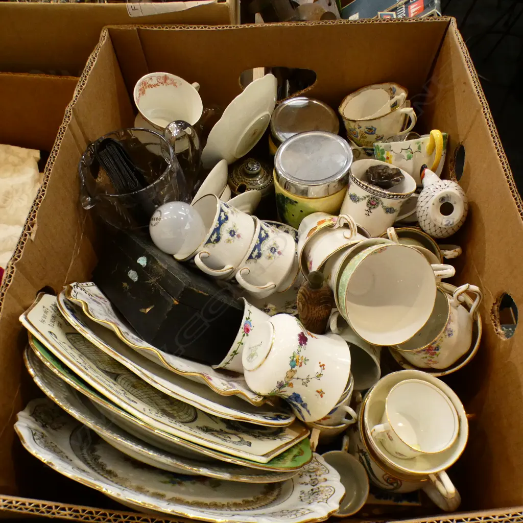 BOX LOT ASST. CHINA Image 1++