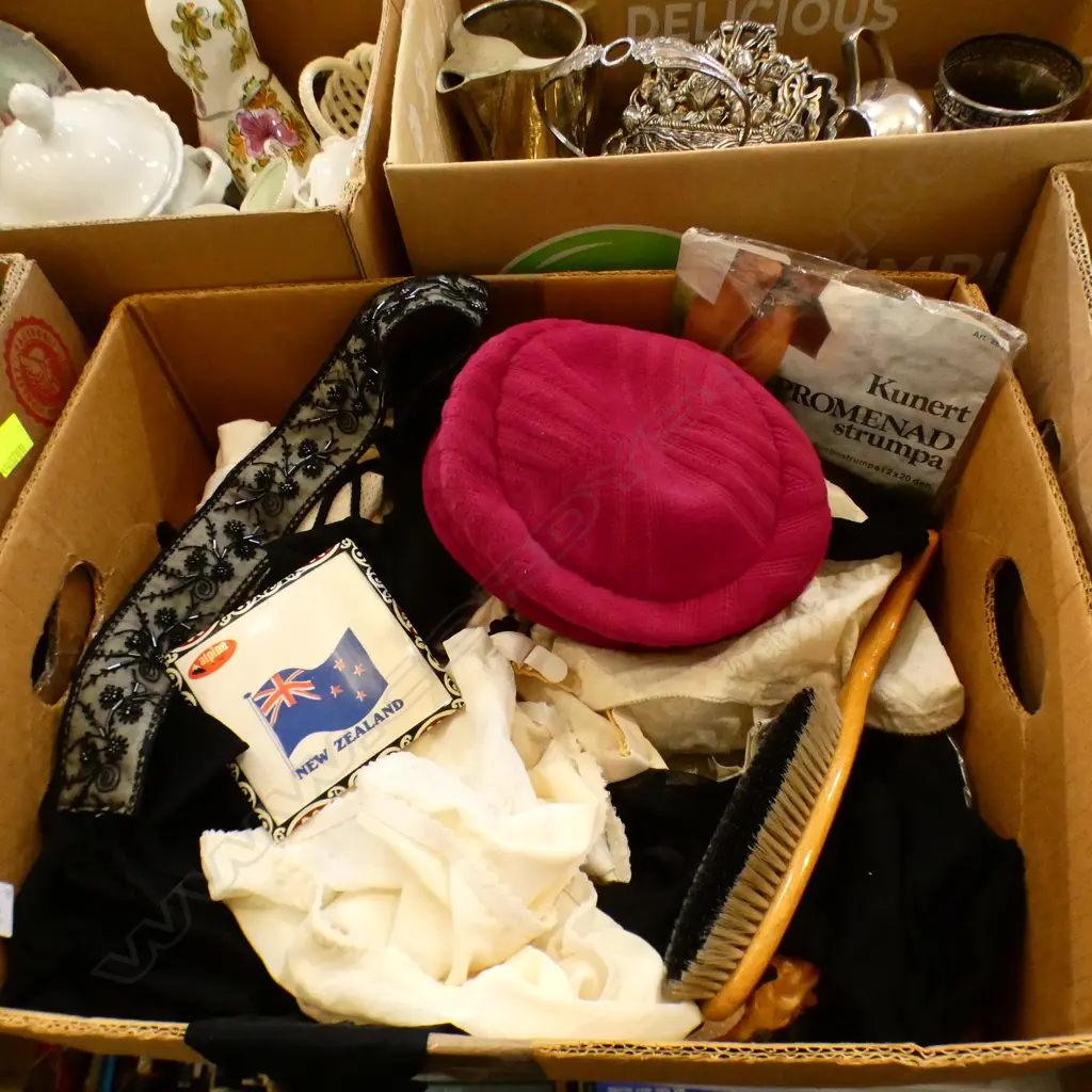 BOX ASST LADIES VINTAGE CORSETS / STOCKINGS INCL SILK ETC.. Image 1++