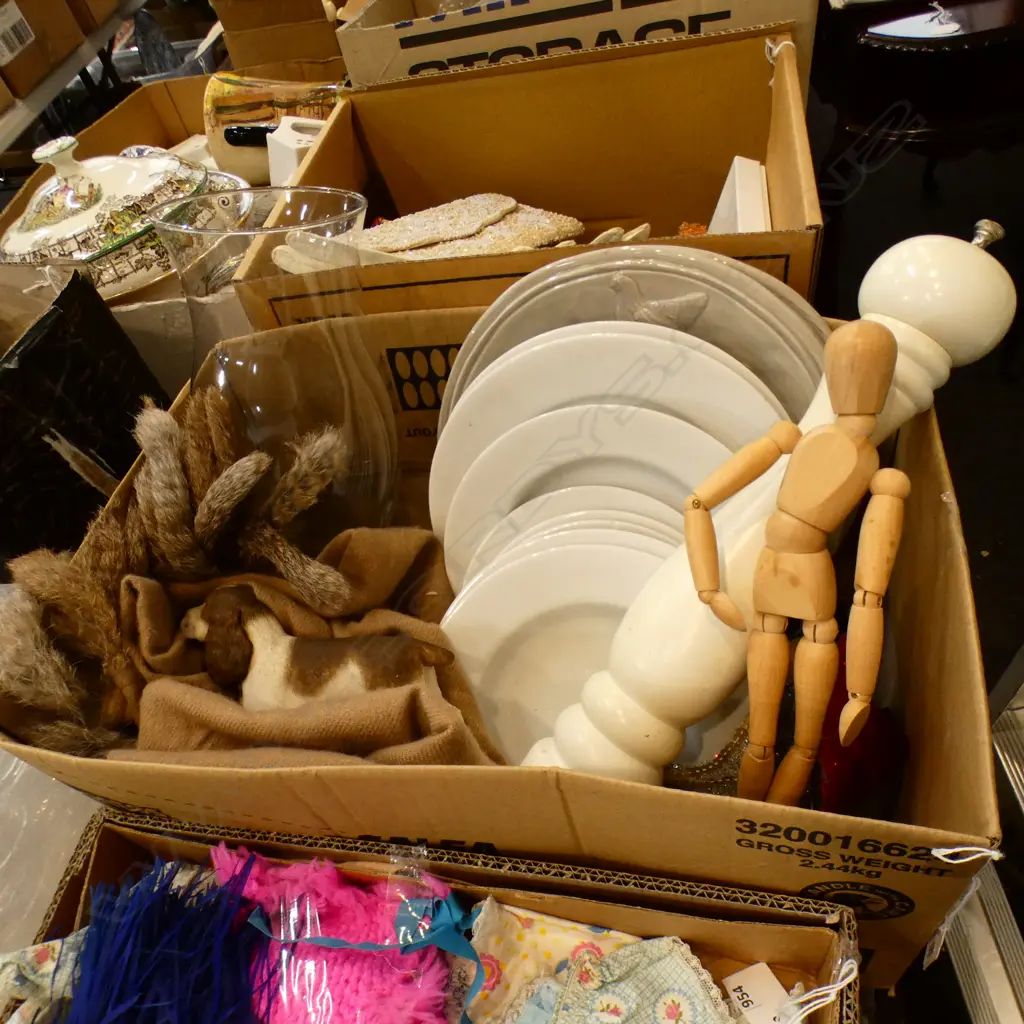 BOX LOT PLATES, THROW, ETC Image 1++