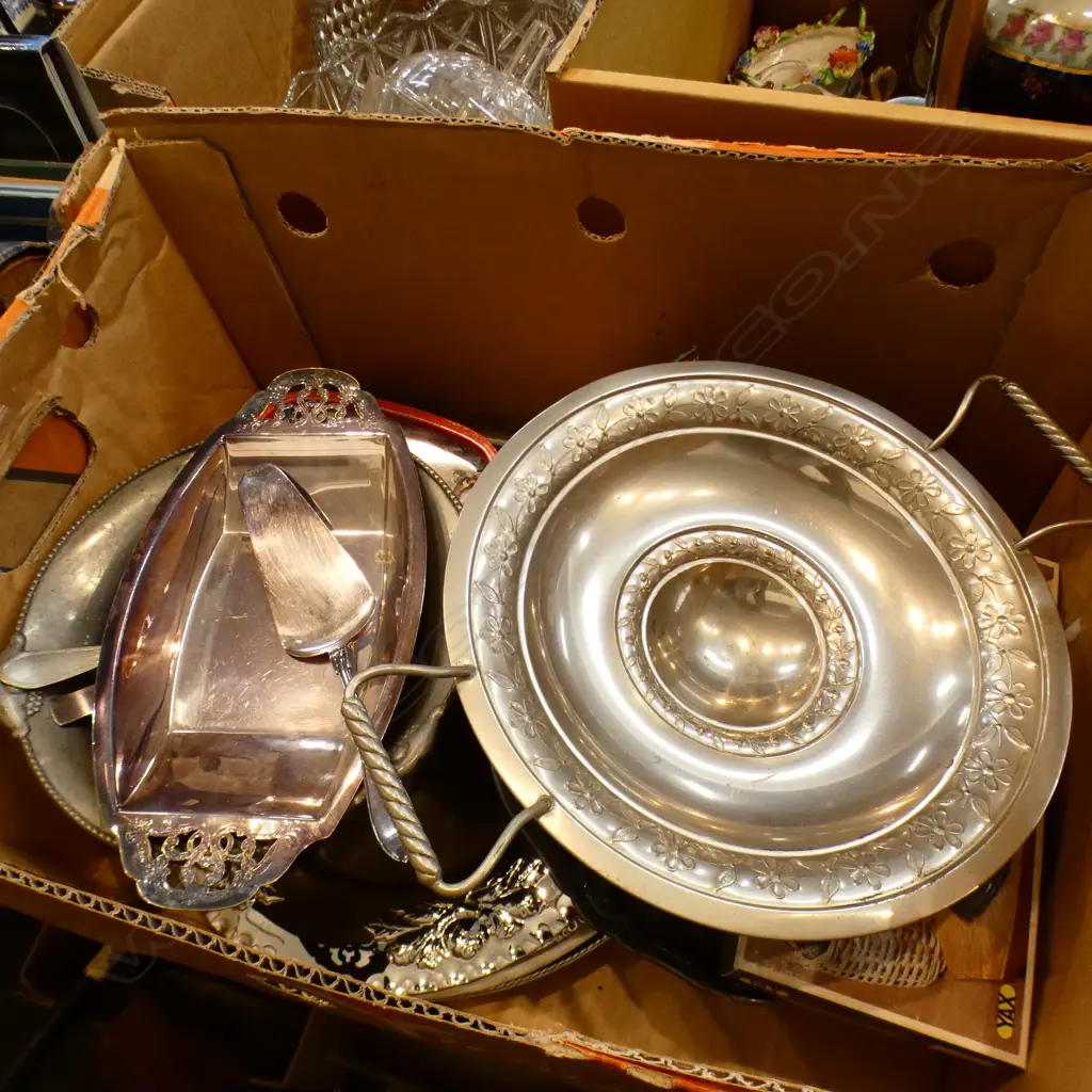 BOX LOT ASST INCL SILVER PLATE TRAYS, PLATES ETC.. Image 1++