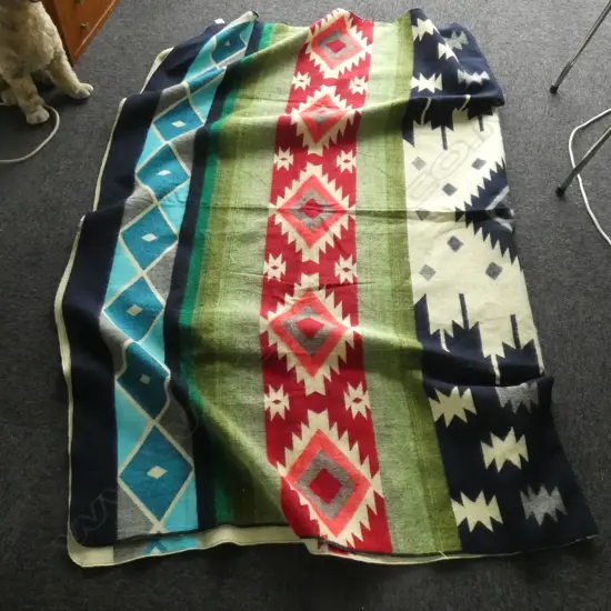 EQUADORIAN WOOL/COTTON/ALPACA GEOMETRIC PATTERN BLANKET.  187 x 226cm