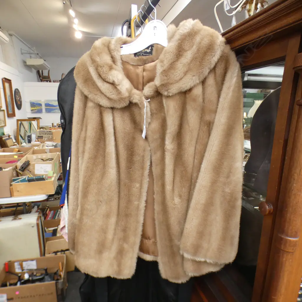 LIGHT BROWN 'FURICOAT NZ' FUR JACKET Image 1++