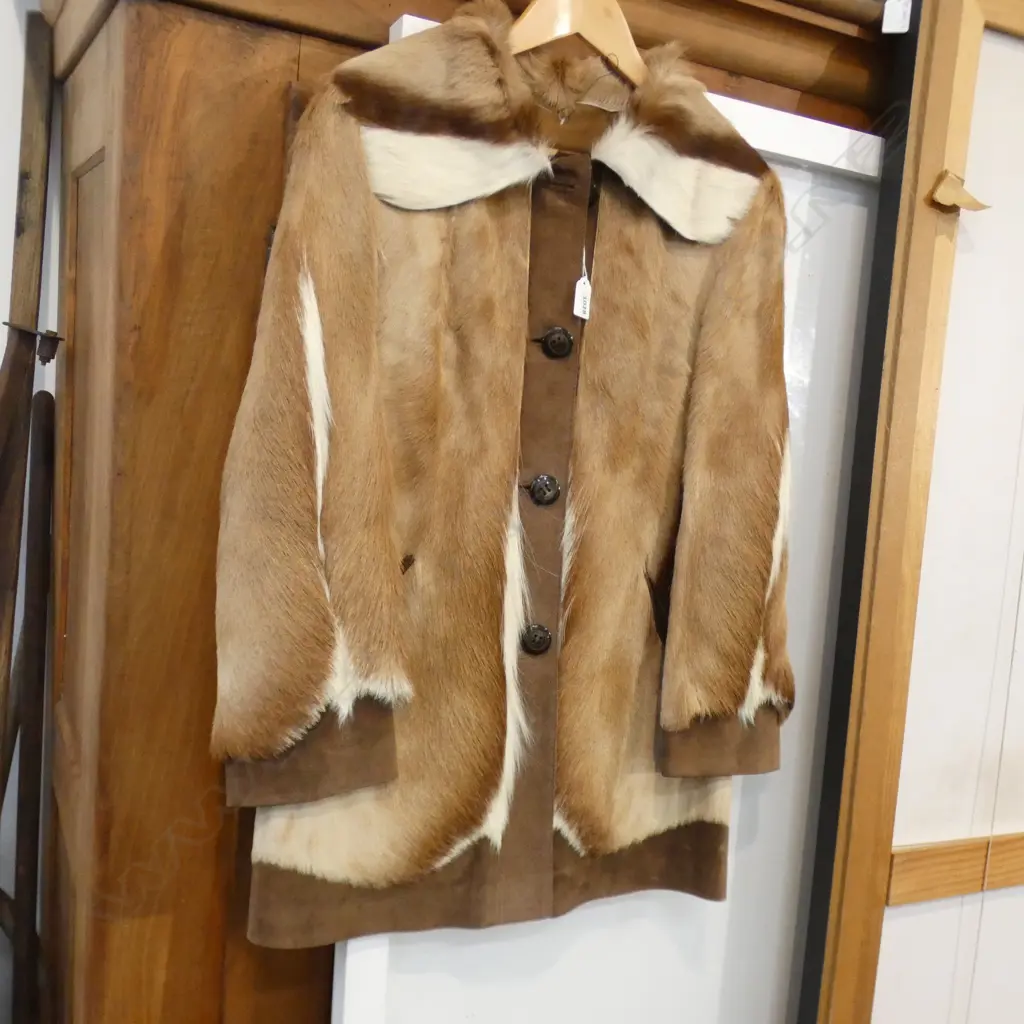 VINTAGE DEER HIDE FUR JACKET  Image 1++
