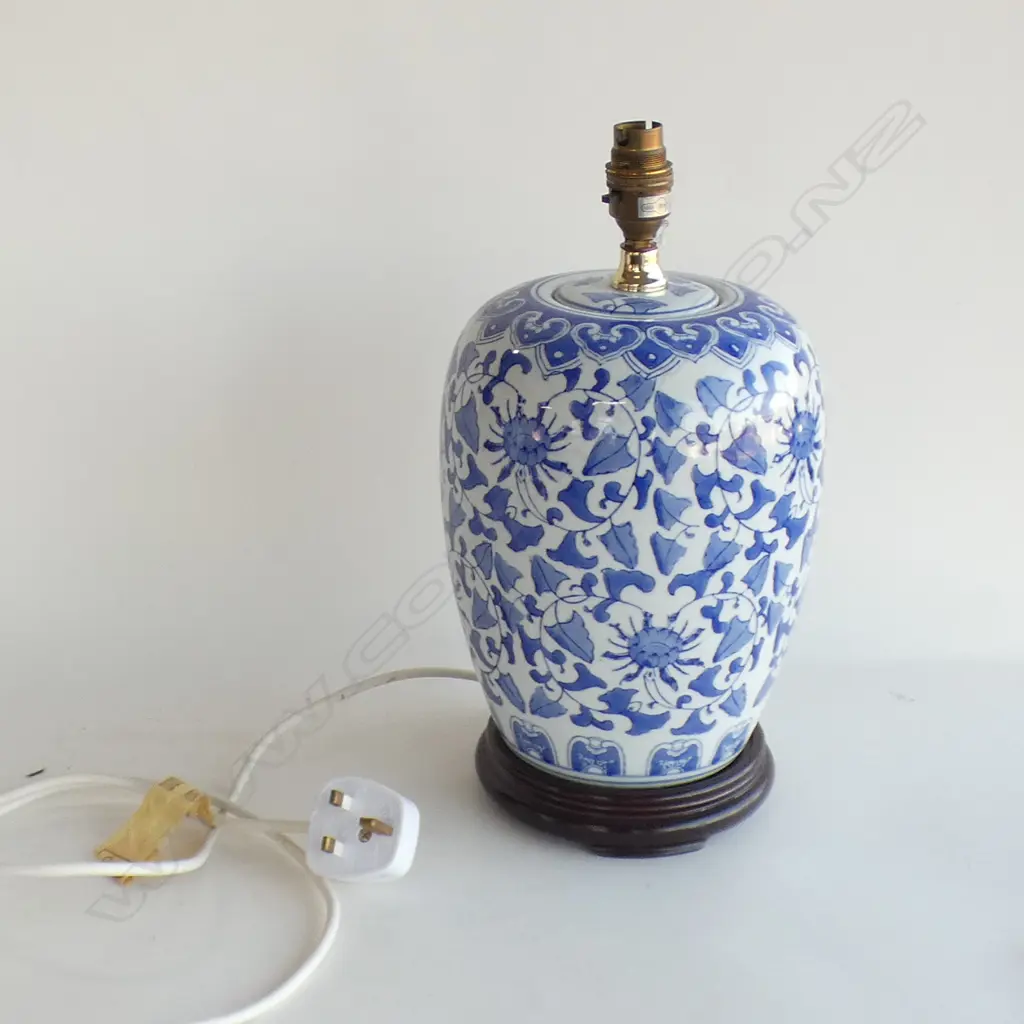B/W GINGER JAR LAMP (NO SHADE) H.350mm Image 1++