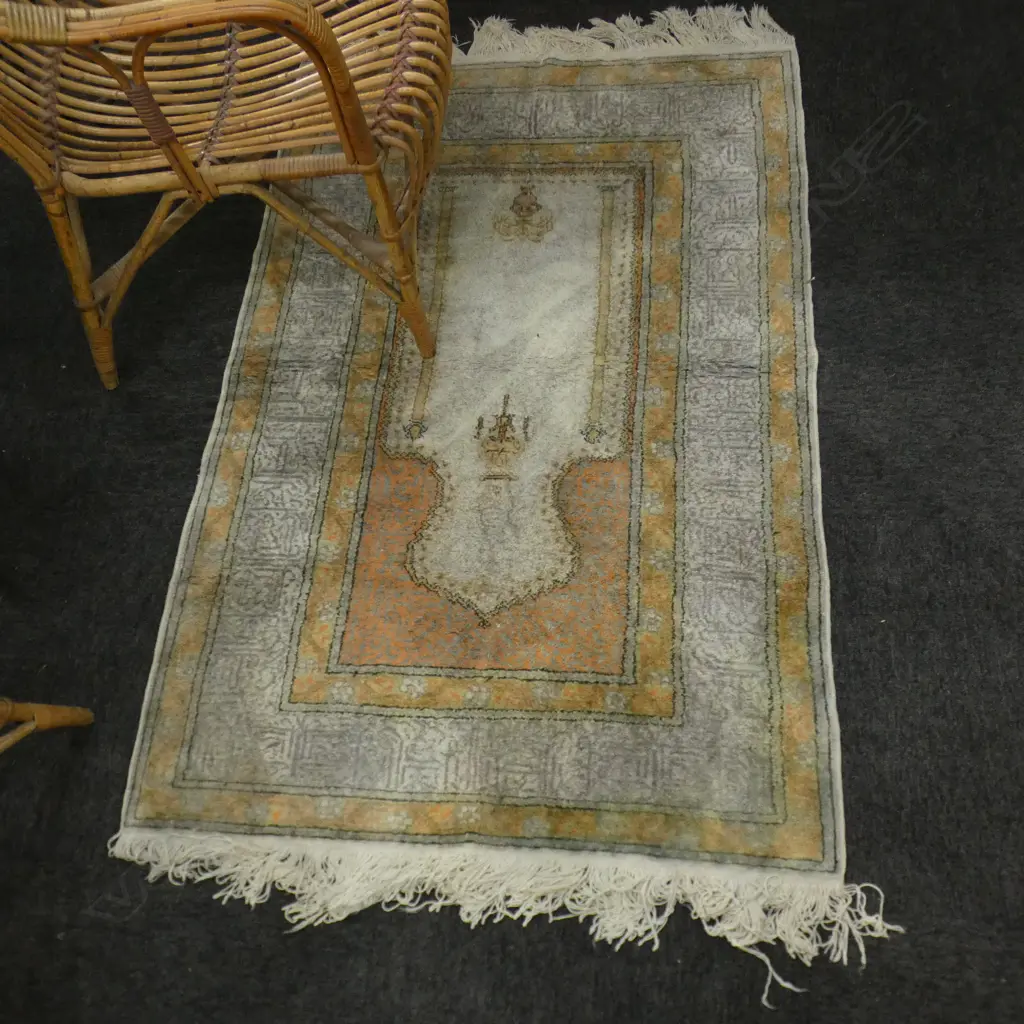 HAND KNOTTED PRAYER RUG w KUFIC SCRIPT STYLE BORDER. 1370 x 880mm Image 1++