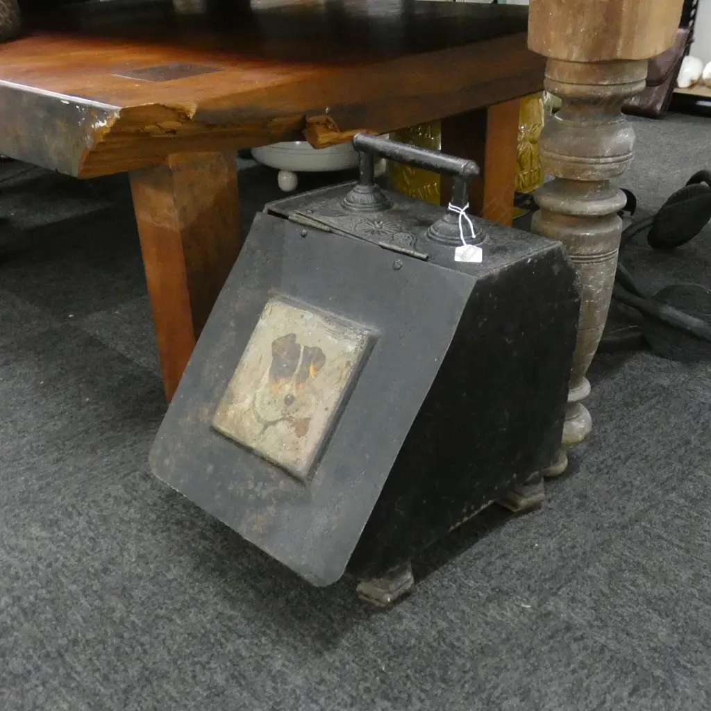 OLD METAL PAINTED COAL BUCKET Image 1++