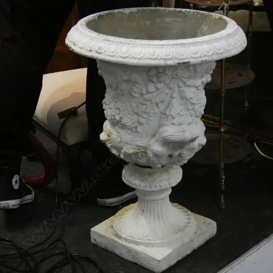 PR LARGE WHITE PAINTED ORNATE CONCRETE GARDEN URNS DIA 540 H 850MM ONE A/F