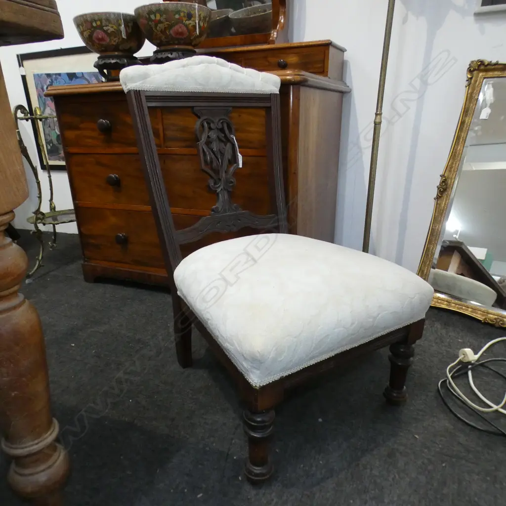 EDWARDIAN CHAIR WHITE UPHOLSTERY  Image 1++