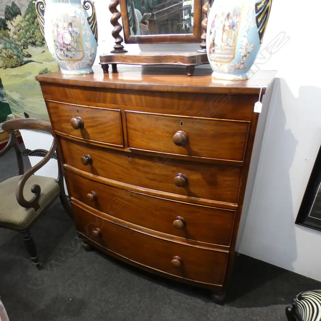 ANTIQUE BOW FRONT 5 DRAWER CHEST 1075x515x1210mm Image 1++