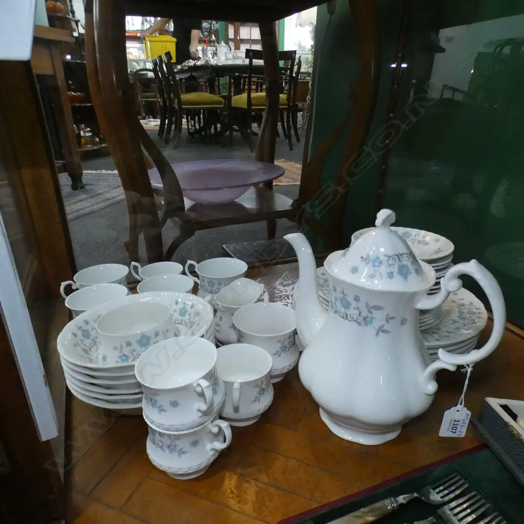 MAYFAIR POTTERY PT DINNER SERVICE & TEA SET ... Image 1++