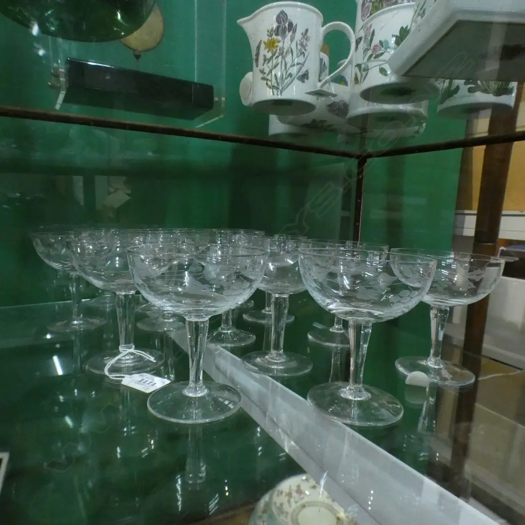 12 ASST. ETCHED CHAMPAGNE GLASSES H.105mm Image 1++