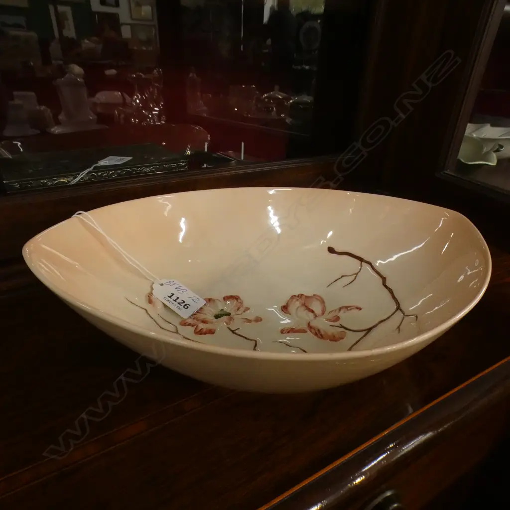 CARLTONWARE LARGE OVOID DISH PINK COLORWAY WITH LEAF AND BRANCH DECORATION 265MM LONG Image 1++