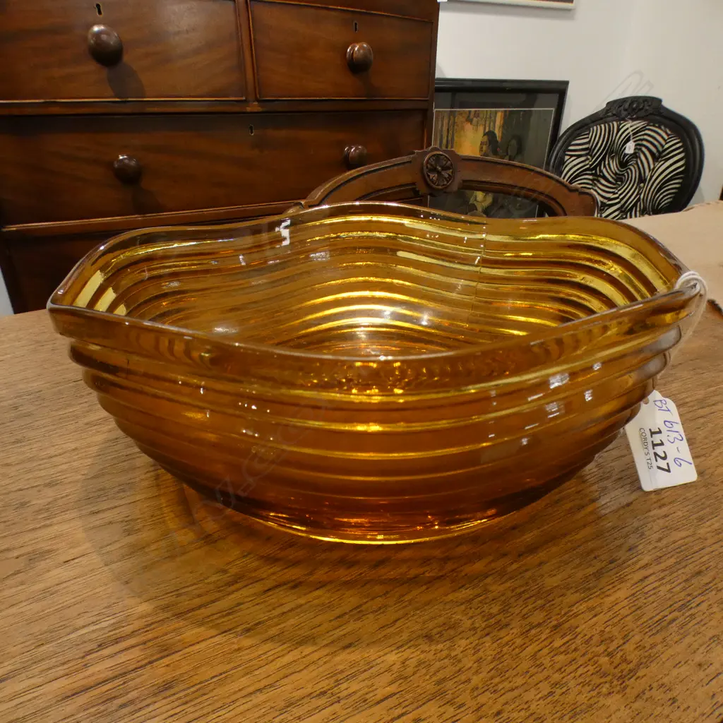 MANHATTEN PRESSED GLASS BOWL " HORIZONTAL RIBBED'BY THE ANCHOR HOCKING GLASS COMPANY 80MM HIGH 215MM DIA Image 1++