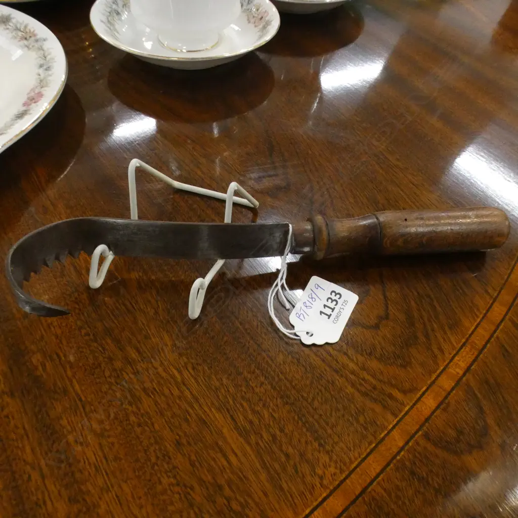 VINTAGE FISH SCALING DRAW KNIFE Image 1++