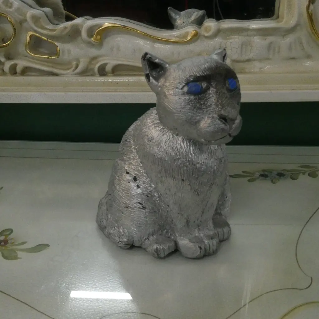SILVER PAINTED POTTERY CAT DOOR STOP H.155mm Image 1++